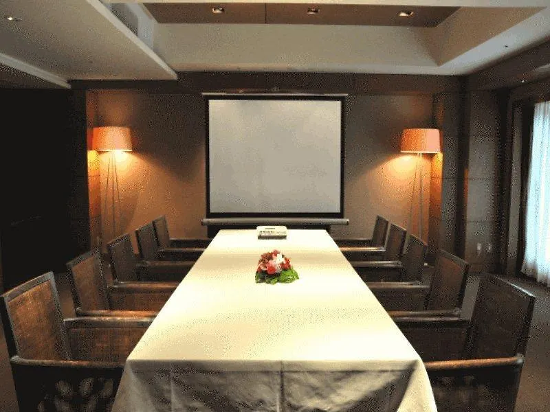 Marunouchi Hotel Tokyo Japan
